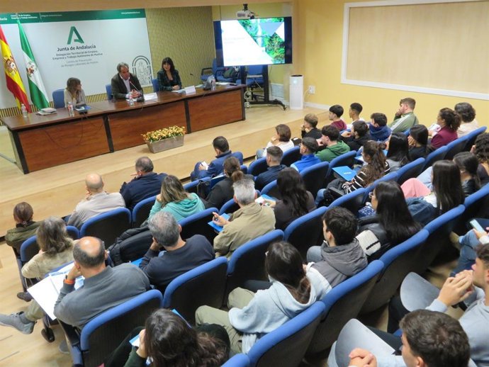 Jornada técnica para abordar los beneficios y estrategias de la desconexión digital en el CPRL de Huelva.