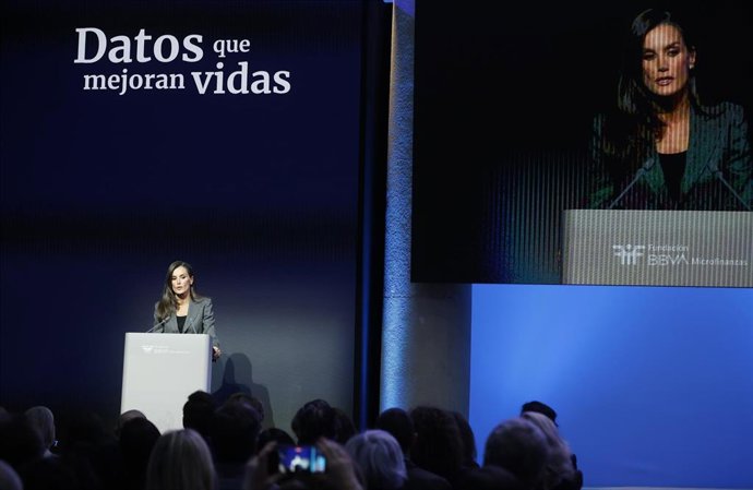 Bajo la presidencia de la reina Letizia, la Fundación Microfinanzas BBVA (FMBBVA) ha organizado el acto 'Datos que mejoran vidas'.
