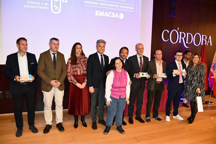 Foto de familia en la anterior edición de los premios Emacsa.