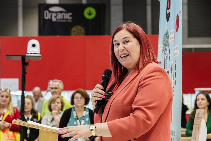 Archivo - La consejera de Agricultura, Desarrollo Rural, Población y Territorio de la Junta de Extremadura, Begoña García Bernal, interviene durante la entrega del Premio a la Excelencia Picota del Jerte 2023, el día de la inauguración del Salón Gourmet, 