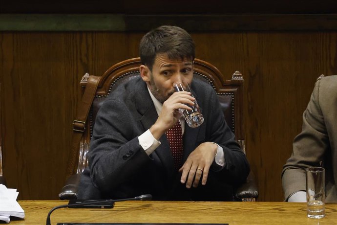 Valparaiso, 19 de noviembre 2025 El exministro de Energia, Diego Pardow, durante la acusacion constitucional en su contra en la Camara de Diputados Sebastian Cisternas/Aton Chile