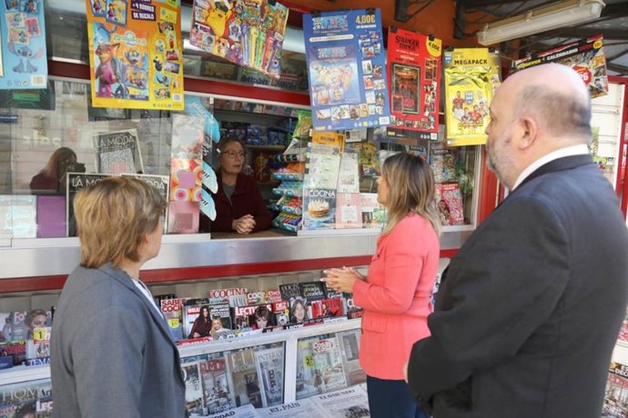 Los quioscos de Cartagena podrán ser heladerías, churrerías, distribuir paquetería o vender entradas