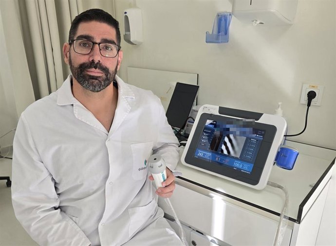 Manuel de Sola, jefe de Digestivo del Hospital Quirónsalud Campo de Gibraltar.