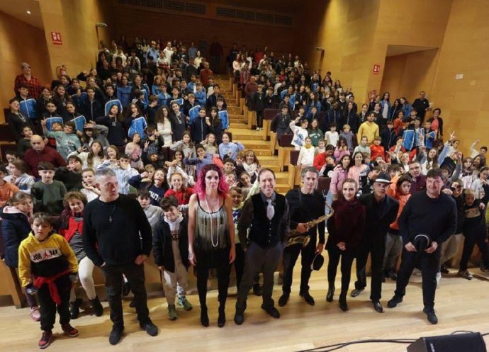 Ciclo especial de conciertos didácticos de jazz 'Conócelo Jazz', organizado por la Delegación de Educación del Ayuntamiento de Córdoba, con motivo del Día Internacional de los Derechos de la Infancia y el Día Internacional de la Música.