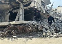 Al menos tres muertos, entre ellos un menor, y 15 heridos en nuevos ataques de Israel en el sur de Gaza