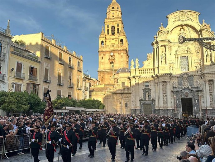 Procesión Magna de Murcia, a su salida de la Catedral