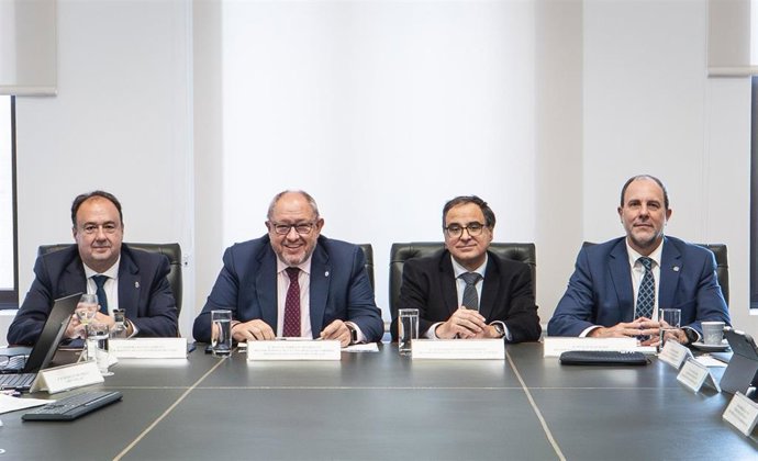 Archivo - (Desde Izda.) Los Rectores De Las Universidades De Cádiz, Córdoba, Almería Y Jaén.