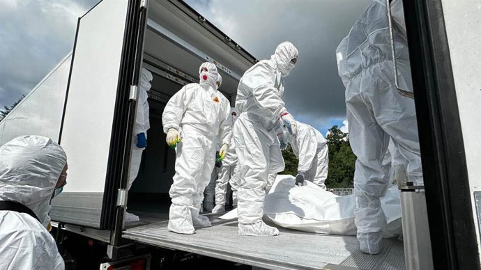 Archivo - RUSSIA - JULY 17, 2025: Bodies of dead servicemen are exchanged following the 2 June Russia-Ukraine talks in Istanbul. Ukraine has received 1,000 bodies, Russia 19. TASS