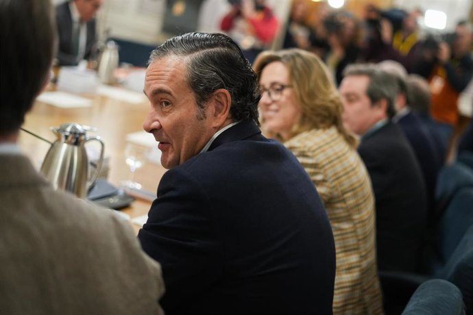 El síndic del PP, Nando Pastor, durante una reunión, en Les Corts Valencianes, a 20 de noviembre de 2025, en Valencia, Comunidad Valenciana (España).