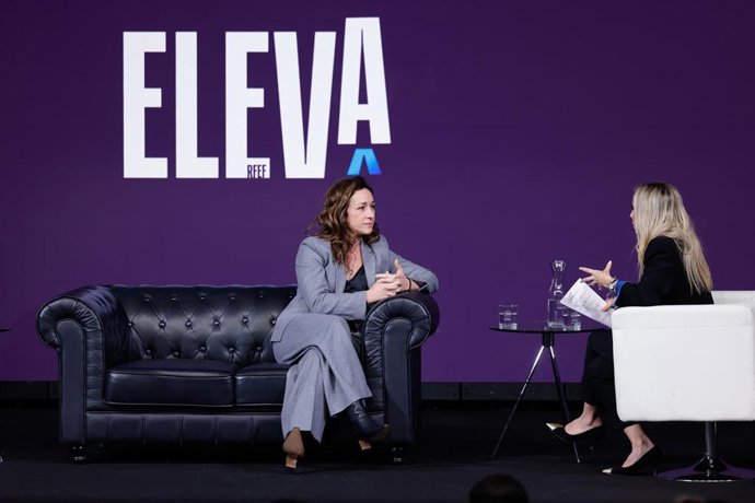 Nadine Kessler, directora de Fútbol Femenino de la UEFA, en el Congeso ELEVA de la RFEF