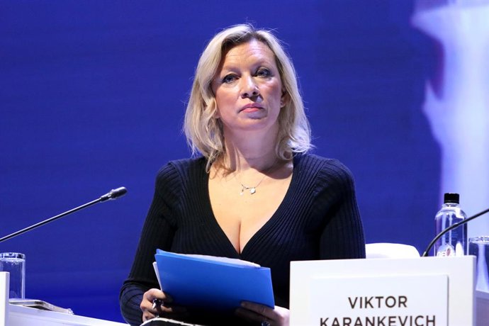 Archivo - 9 de outubro de 2025, São Petersburgo, Rússia: Maria Zakharova, Diretora do Departamento de Informação e Imprensa do Ministério das Relações Exteriores da Federação Russa, vista durante a sessão plenária "O mercado de gás 2025-2035: novos contor