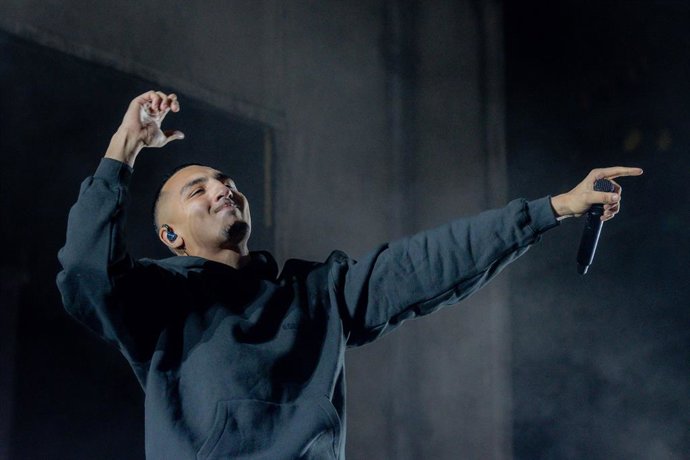 Archivo - Arquivo - Cantor e rapper, Morad, durante seu show no WiZink Center em 23 de dezembro de 2024 em Madri, Espanha.  Morad começou sua carreira lançando o primeiro single em 2018 e, logo depois, em 2019, lançou seu primeiro álbum de estúdio chamado