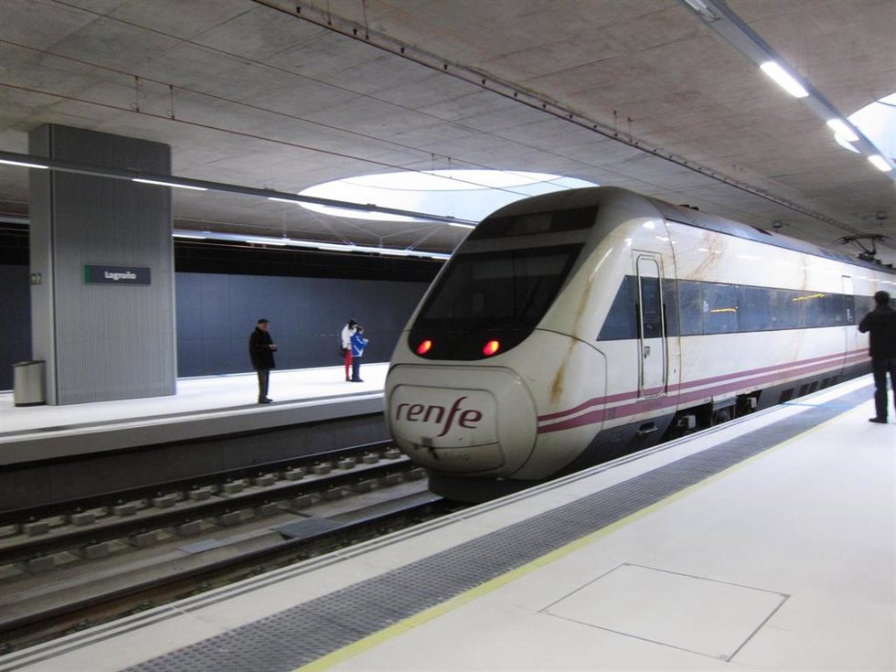Archivo - Tren Estación Del Ferrocarril De Logroño