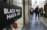 Foto: Black Friday: El 79% de los jóvenes en España recurre a las compras para aliviar el estrés