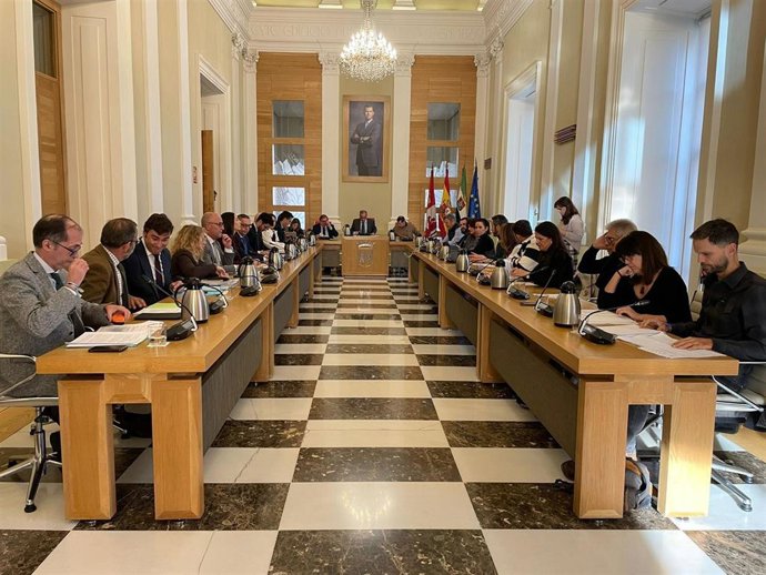 Pleno ordinario del Ayuntamiento de Cáceres del mes de noviembre