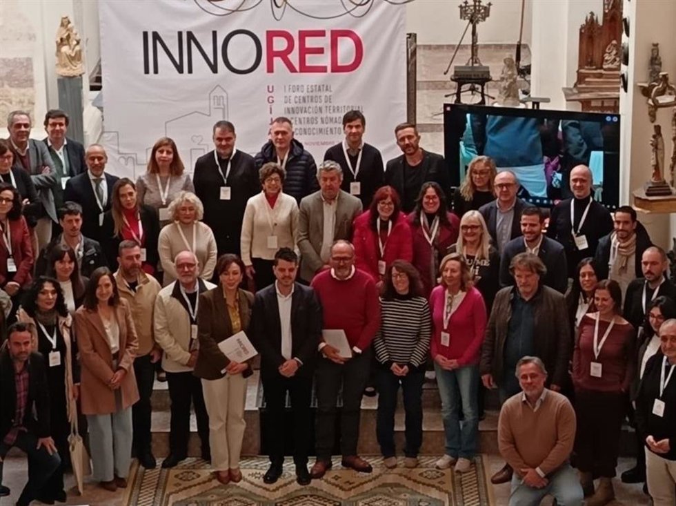 Foto de familia del foro estatal Innored