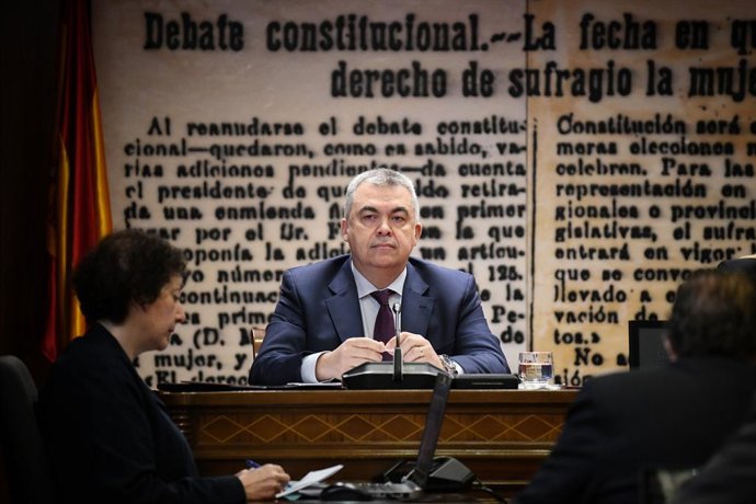 Archivo - El diputado del PSOE, Santos Cerdán, comparece durante la Comisión de Investigación sobre los contratos públicos realizados durante la pandemia de covid-19, en el Senado, a 30 de abril de 2024, en Madrid (España). 