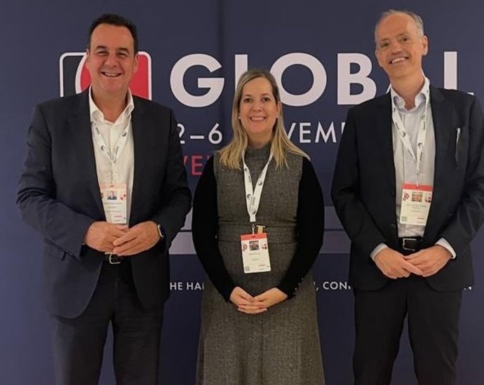 Imagen del equipo de Hospiten  en la entrega del premio.