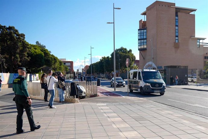 Llegada de los detenidos por el caso 'Mascarillas' de Almería a la Ciudad de la Justicia.
