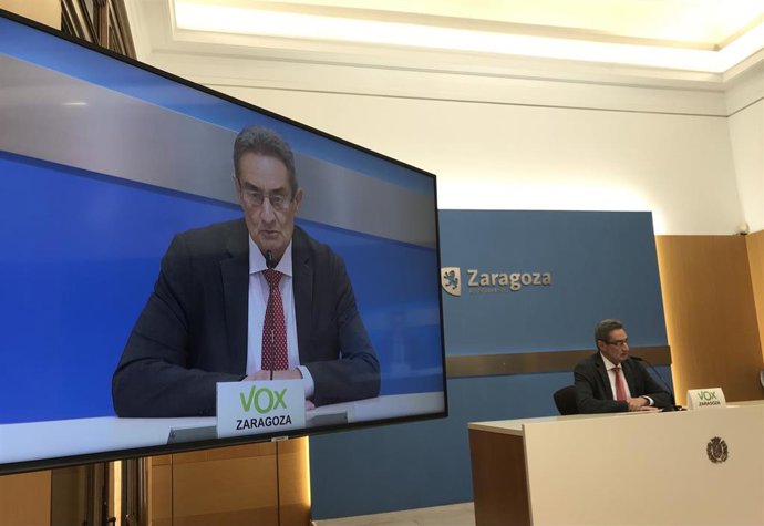 El portavoz del grupo municipal de Vox en el Ayuntamiento de Zaragoza, Julio Calvo