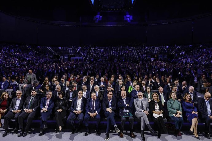 Público del acto empresarial para reivindicar el Corredor Mediterráneo, a 20 de noviembre de 2025, en Valencia, Comunidad Valenciana (España).