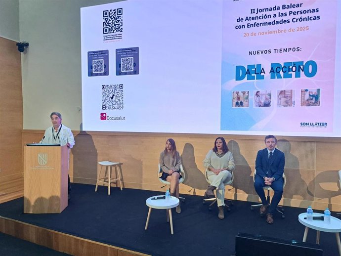Momento de unas de las ponencias de la II Jornada Balear de Atención a las Personas con Enfermedades Crónicas.