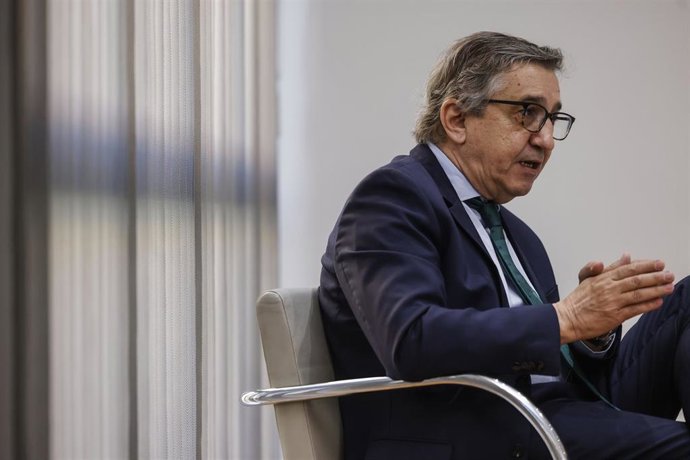 Archivo - El conseller de Educación, Cultura, Universidades y Empleo de la Generalitat valenciana, José Antonio Rovira, en imagen de archivo