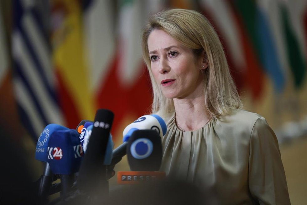 La Alta Representante de la UE, Kaja Kallas, ofrece declaraciones antes del Consejo de Exteriores de la UE.