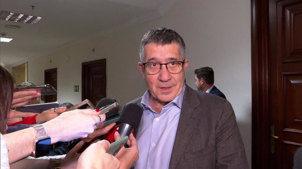Patxi López afirma que la condena al fiscal general "es una vergüenza"