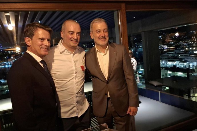 Manuel Valls, Romain Fornel y Jaume Collboni.