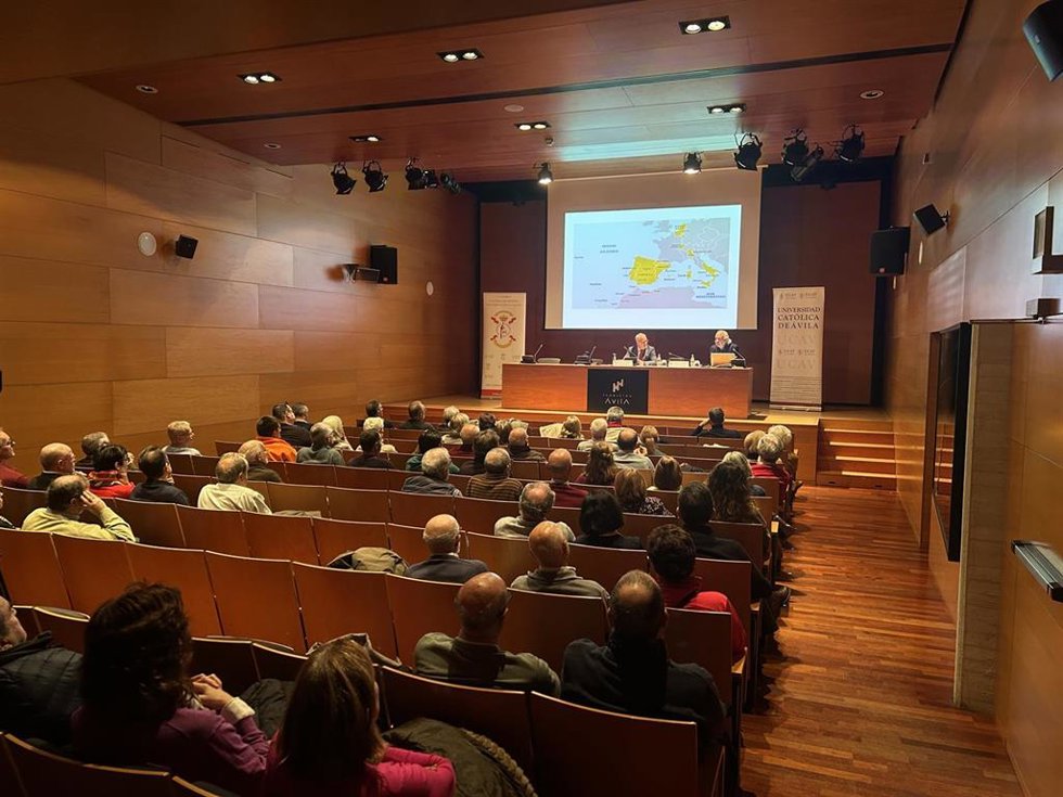 Tercera ponencia del II Ciclo Universitario de Cultura e Historia Militares de la UCAV.