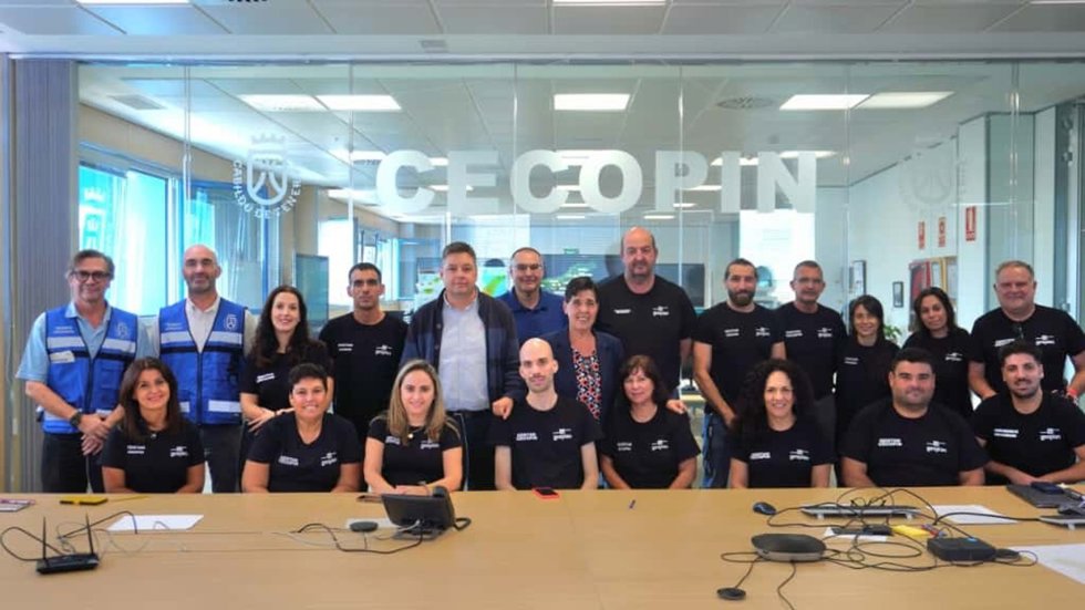 Más efectivos y nuevos protocolos automatizados para reforzar el servicio de protección civil en Tenerife