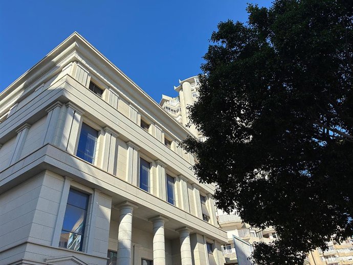 Euses Málaga ha presentado una solicitud formal al Ayuntamiento de Torremolinos para convocar un concurso público que permita destinar a uso docente el edificio municipal de la Plaza Pablo Ruiz Picasso, actualmente sin uso tras su rehabilitación