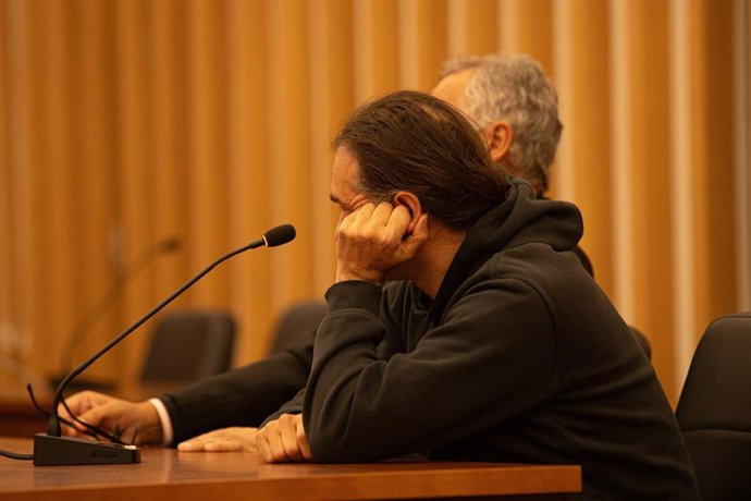 AMP.- El hombre que mató a su mujer en Baiona delante de sus hijos reconoce los hechos y acepta 25 años de cárcel