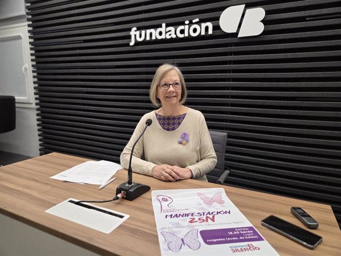 La Asociación De Mujeres Progresistas De Badajoz Presenta La Manifestación Del 25N