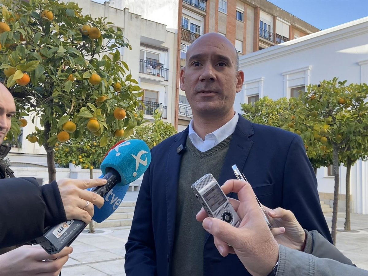 El PP registra en la Junta Electoral de Extremadura una denuncia contra Sánchez por  pedir el voto antes de la campaña 