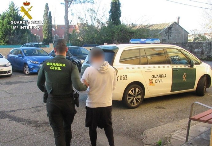 Hombre detenido por un robo en una cafetería de Meaño (Pontevedra).