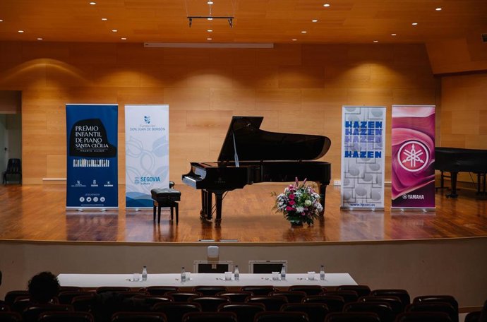 Archivo - Escenario del Premio Infantil de Piano Santa Cecilia-Premio Hazen.