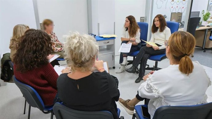Grupo de mujeres con trastornos del sueño en la menopausia.
