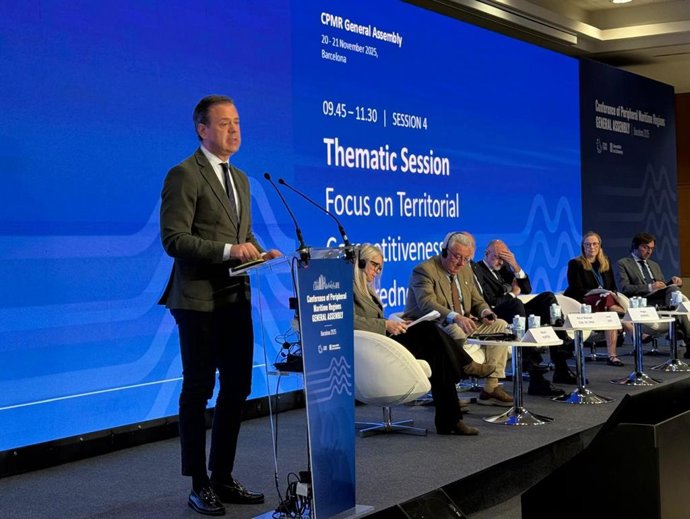El consejero de Presidencia, Portavocía, Acción Exterior y Emergencias, Marcos Ortuño, interviene en la 53ª Asamblea General de la Conferencia de Regiones Periféricas Marítimas celebrada en Barcelona