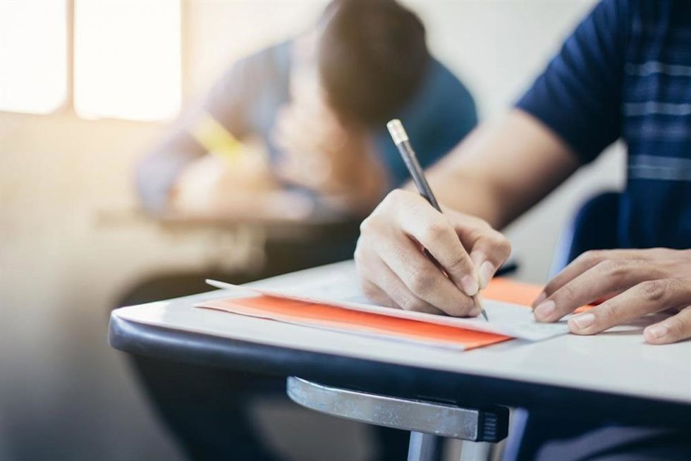 Archivo - Imagen de archivo de un examen.
