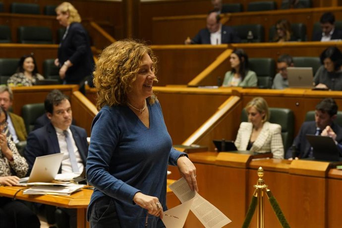 Archivo - La consejera de Movilidad Sostenible, Susana García Chueca