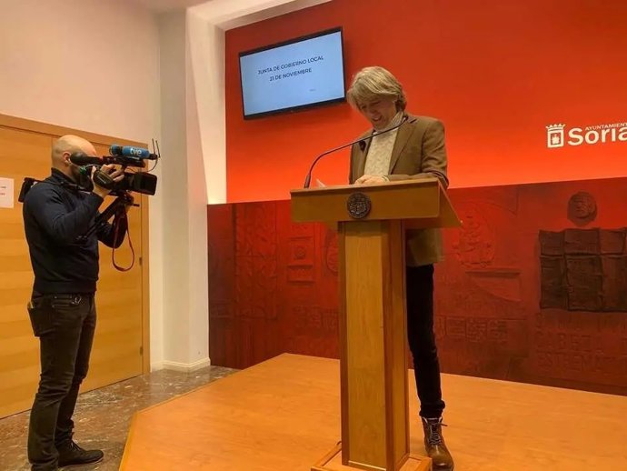 Carlos Martínez analiza la actualidad en las Cortes tras la Junta de Gobierno Local.