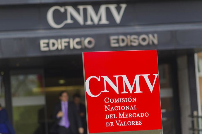 Archivo - CNMV, fachada de la Comisión Nacional del Mercado de Valores.