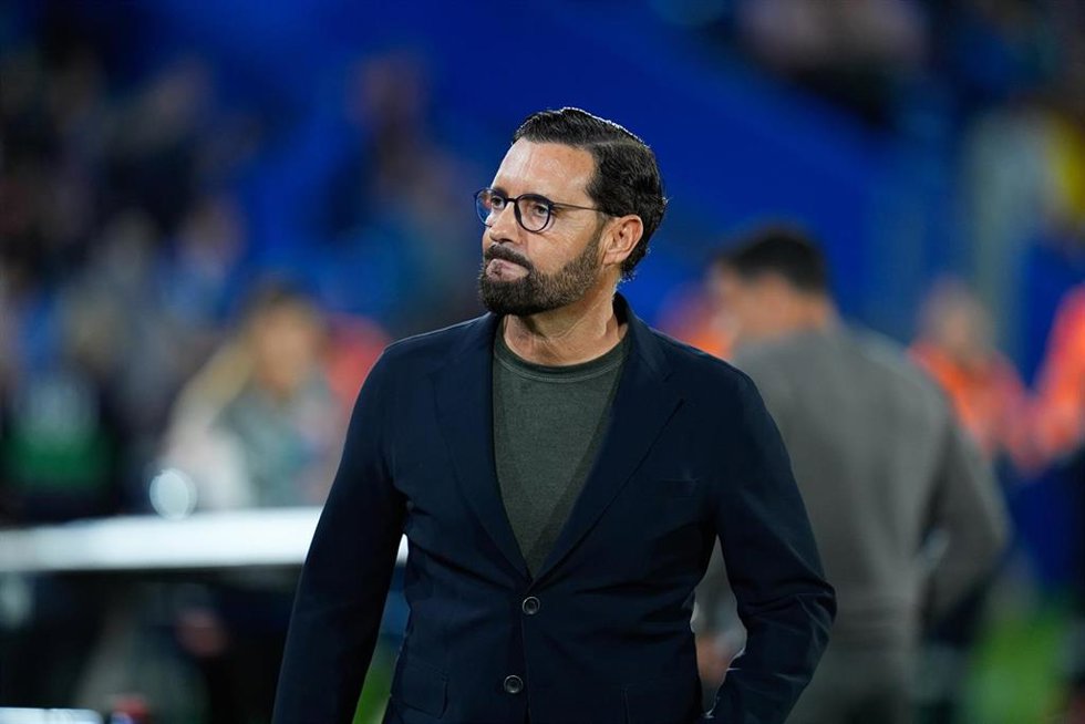 El entrenador del Getafe CF, José Bordalás, ante el Girona FC en el Coliseum. 
