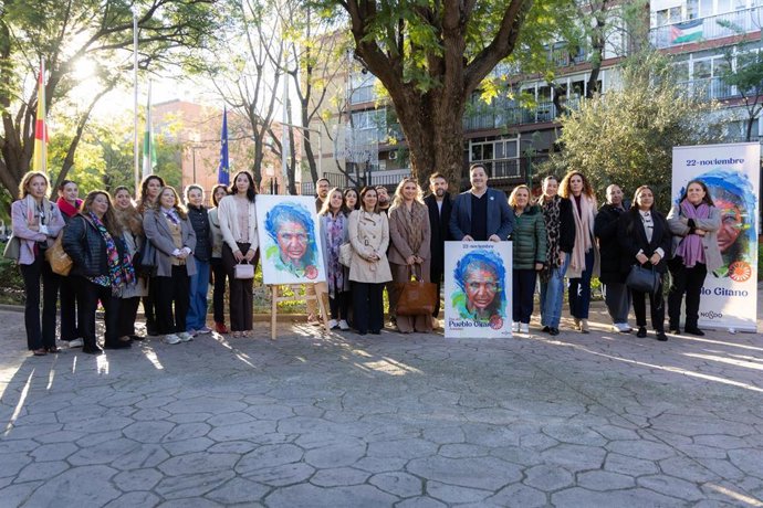 El Ayuntamiento de Sevilla conmemoria el Día de los Gitanos y Gitanas Andaluces con un acto en el Hogar Virgen de los Reyes.