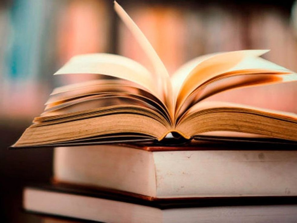 Archivo - La Diputación de Cáceres convoca sus premios literarios y de periodismo