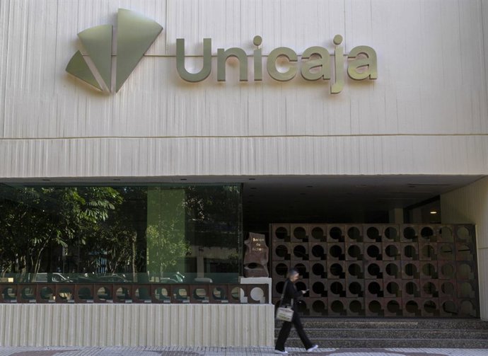 Unicaja y la Fundación Adecco impulsan la inclusión social y laboral de mujeres víctimas de violencia de género
