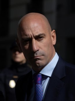 Archivo - El expresidente de la Real Federación Española de Fútbol (RFEF) Luis Rubiales antes de declarar en la Audiencia Nacional por el 'caso Hermoso'.