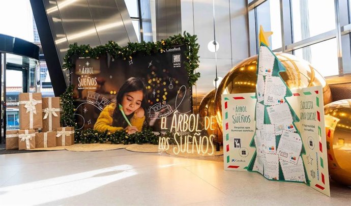 'El Árbol De Los Sueños' De Caixabank Repartirá Regalos A 160 Niños Riojanos En Riesgo De Vulnerabilidad